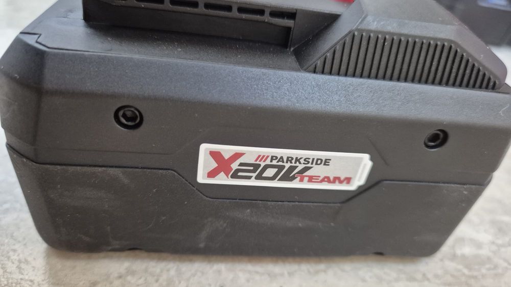 Acumulator Parkside 20W-8AH