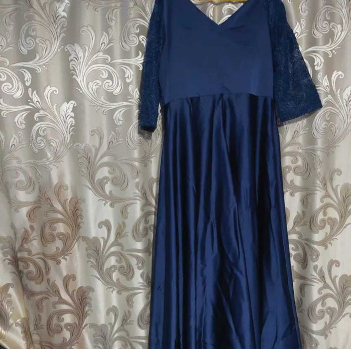 Rochie ocazii satin cu pietre  paiete si margele