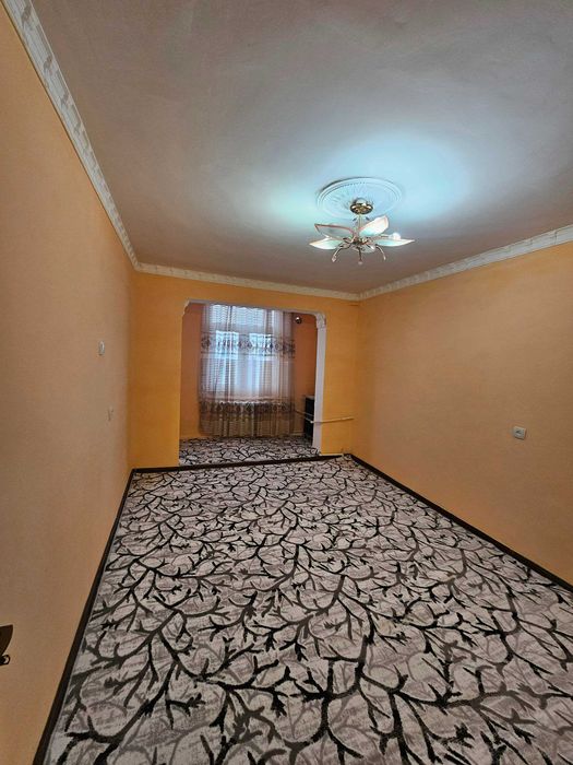 2 хоналик квартира 4-каватдан сотилади.Ор:ОВИР