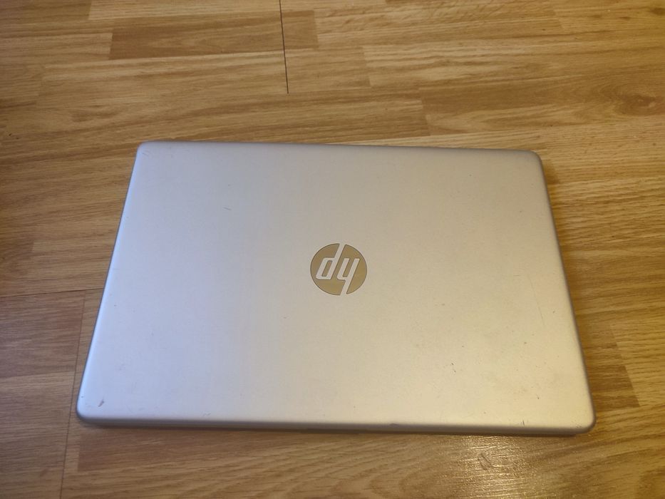 Laptop HP 15 - i5-1235u/ 12Gb ddr4/ 256gb SSD/ Baterie 4h