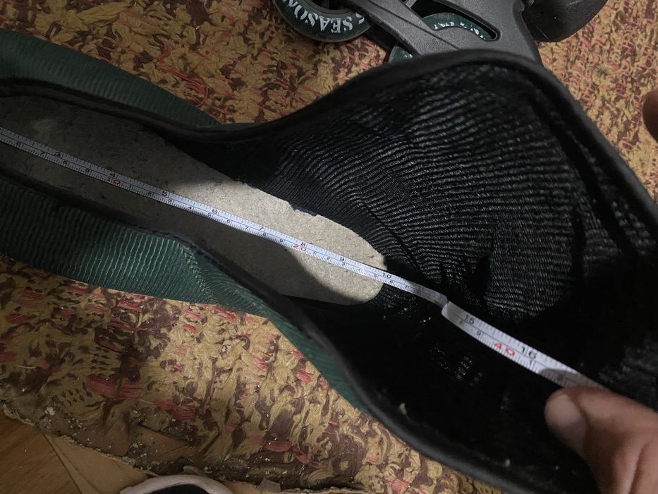 Ролери 25,5 см. стелка комплект наколенки каска