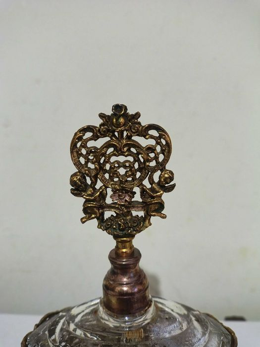 Уникално Красиво Старо Шише За Парфюм