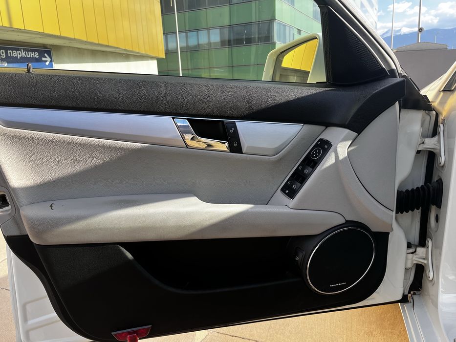 Mercedes Benz C230