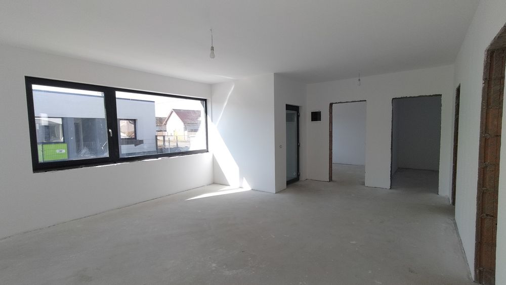 De vânzare 2 case individuale în Vladimirescu