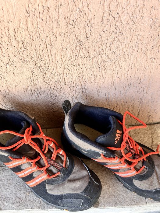 Детски обувки Адидас