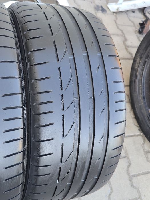 255 40 18 Bridgestone
