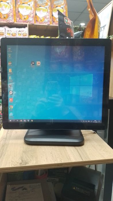 Новый , пользовались 1 месяц