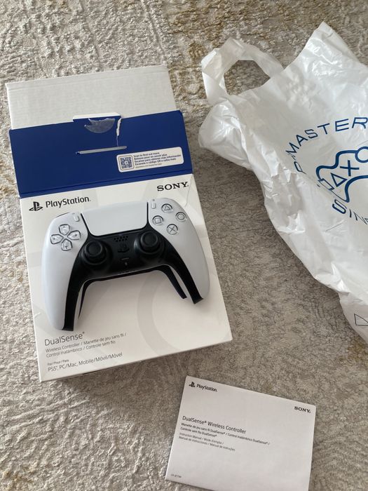 Геймпад (джойстик) на ПС5 + диск