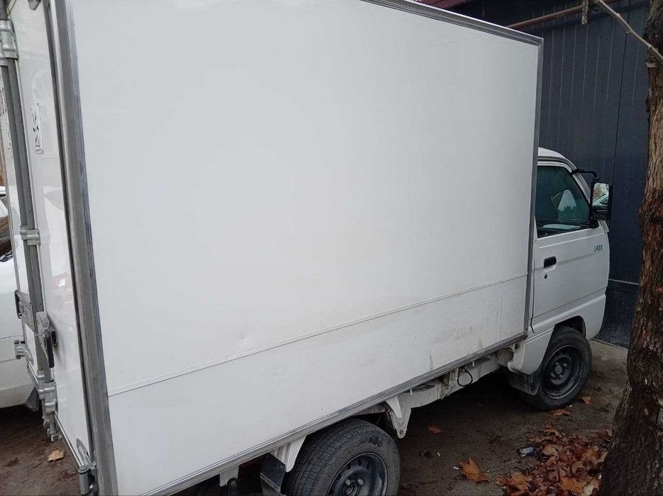 Лабо сотилади Назврбекда