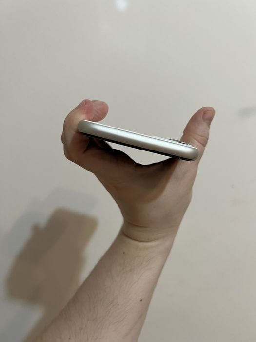 iPhone 11 white 128GB