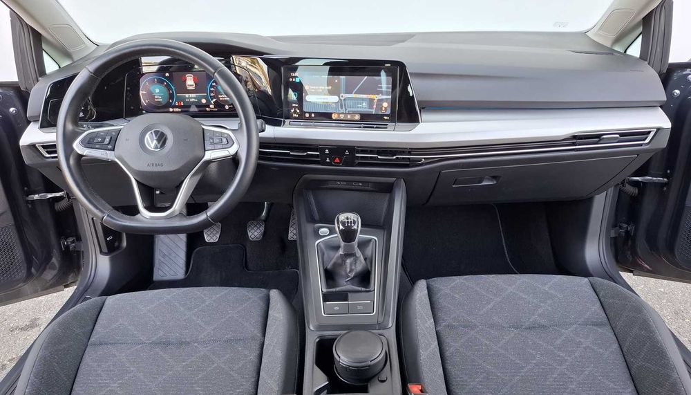 VOLKSWAGEN Golf 2022 — imagine 5