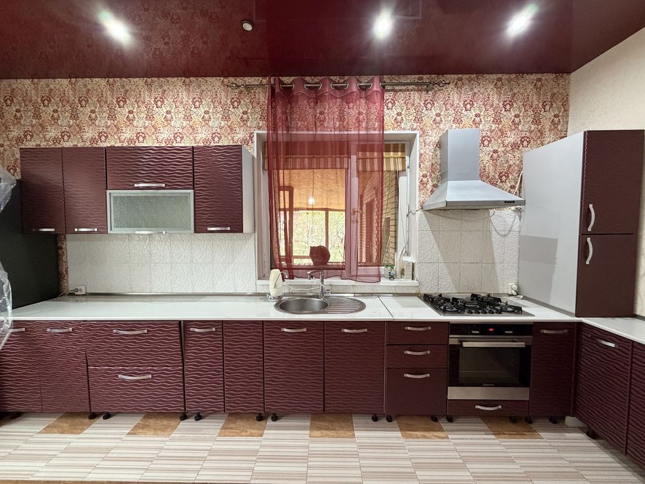 Кухнонный гарнитур! Срочно!!!