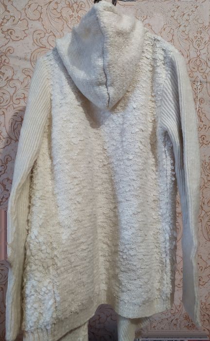 Женский белый кардиган