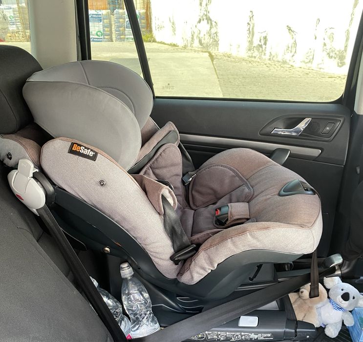 Scaun transport copil iZi combi! Cu isofix