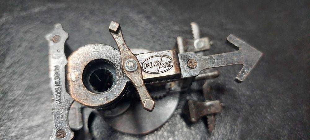 Ретро острилки Play me