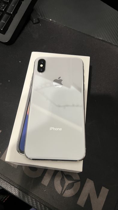 iPhone X 256 GB White