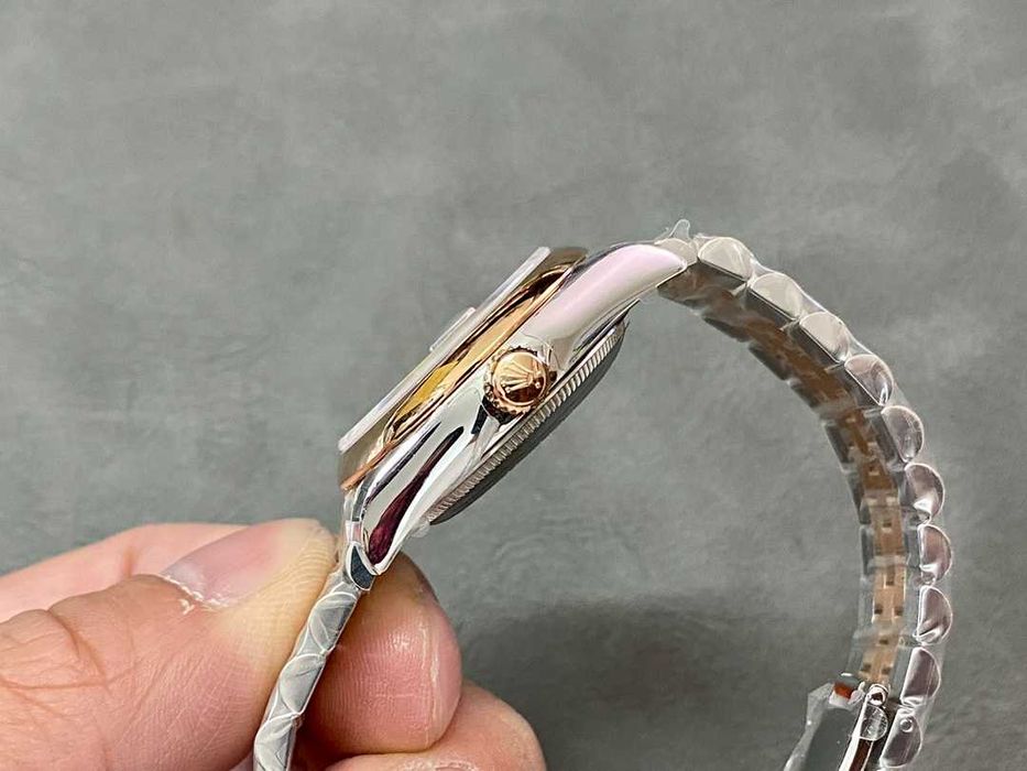 Rolex Datejust 31MM Mother of Pearl cu mecanism automat
