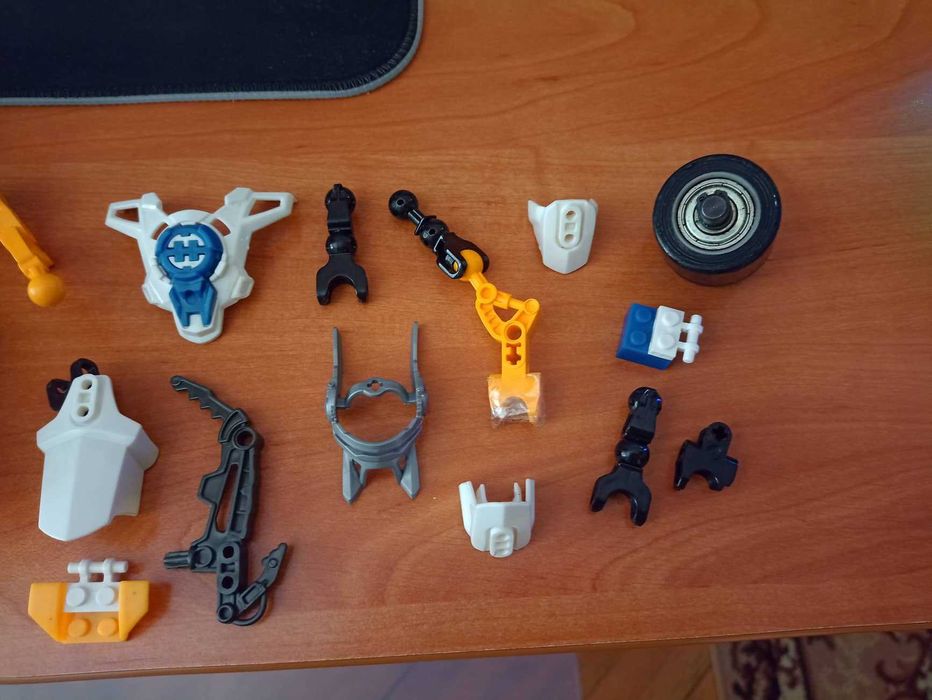 Разглобяем робот и фигурка ninjago на части