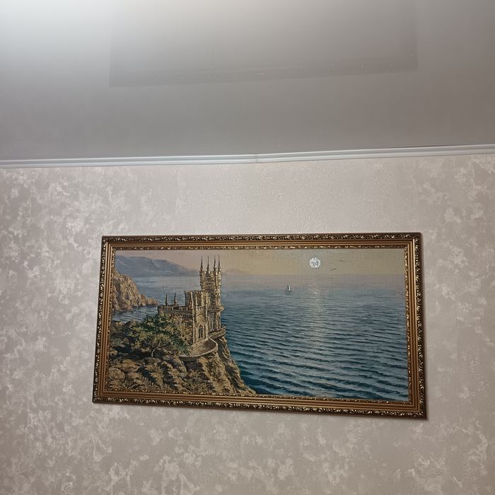 Продам картину "Ласточкино гнездо"