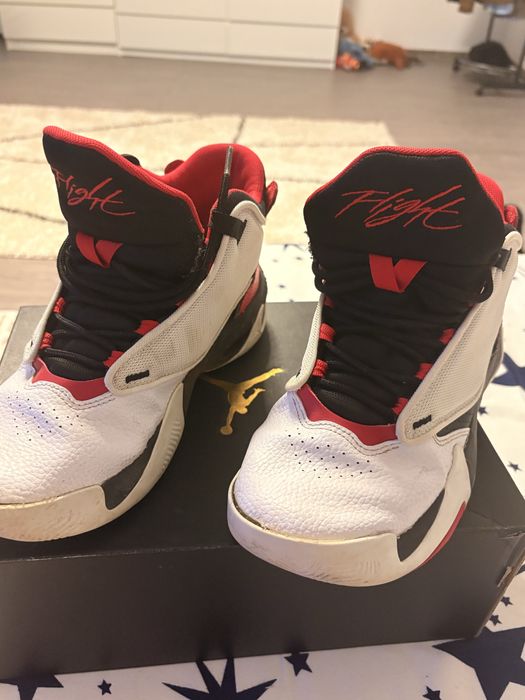 Jordan max aura 4