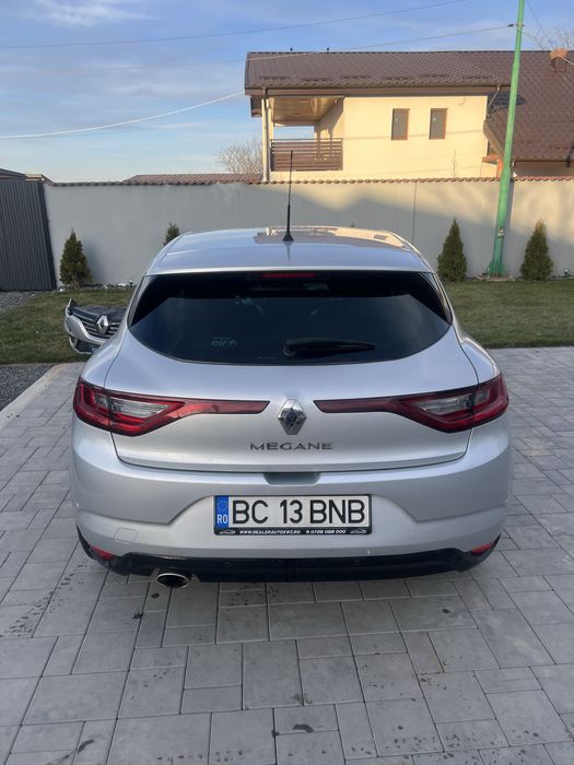 Renault megane 4 1.5dci automat usor avariat