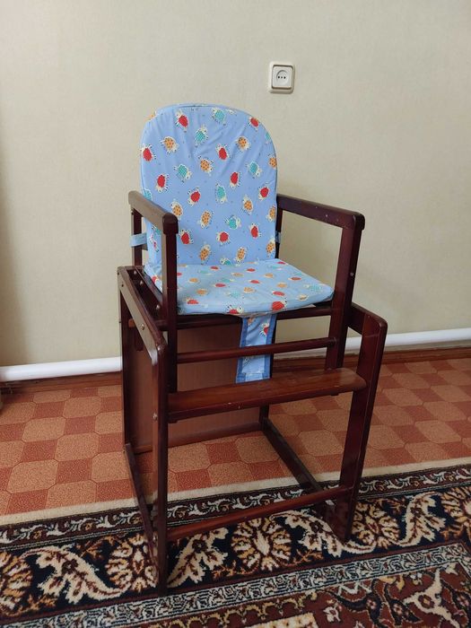 Детский стульчик со столиком