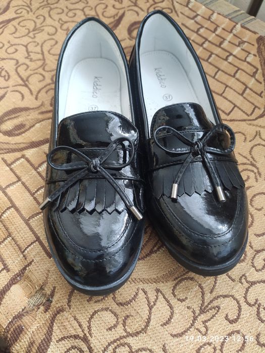 Туфли весенне-осенние девчячие))