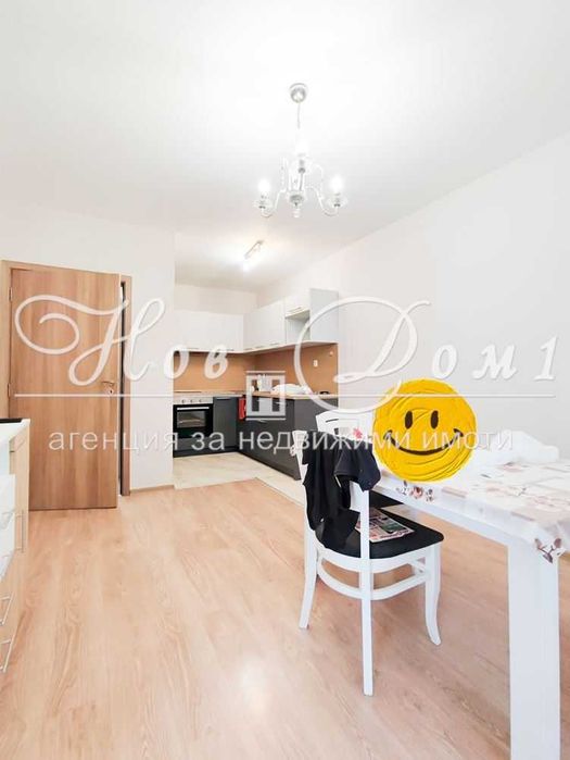 Дава се под наем Тристаен апартамент в Варна, Център - 70 кв.м за 714 € - Снимка #1