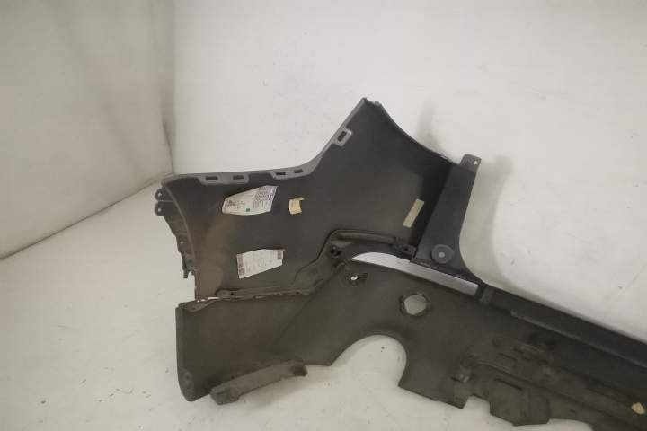 Ориентален заден броня с датчици и фуста в добро състояние Ленд Ровер