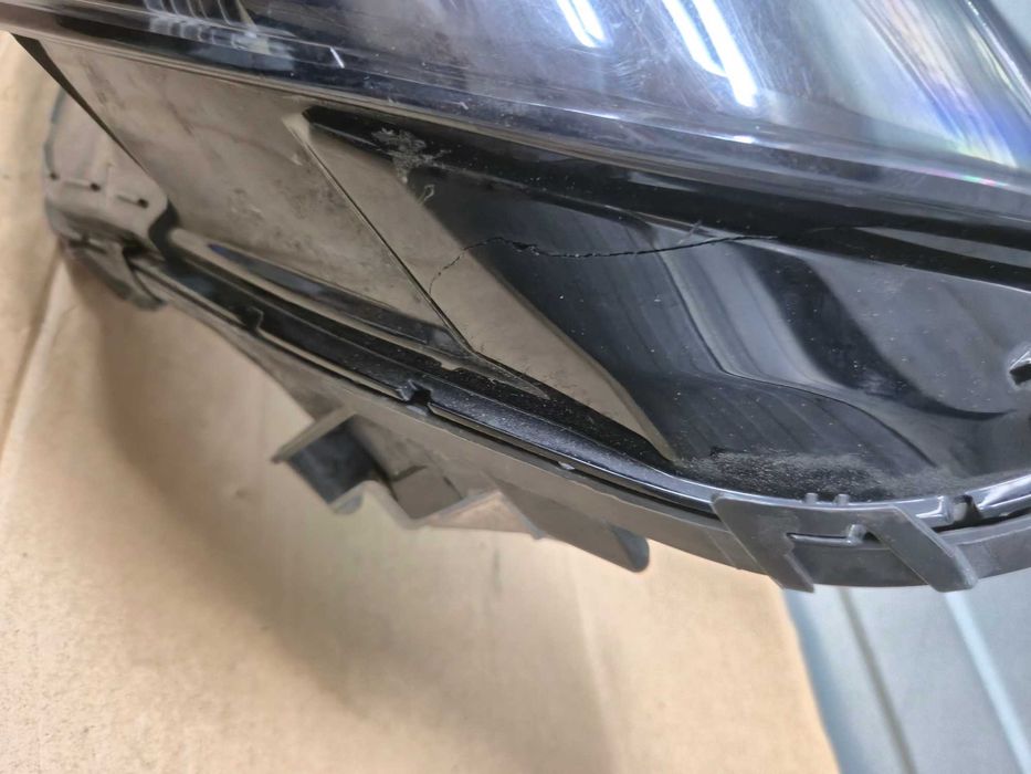Far stanga led Renault Clio 5 Facelift An 2023 2024 2025 cod 260600149R