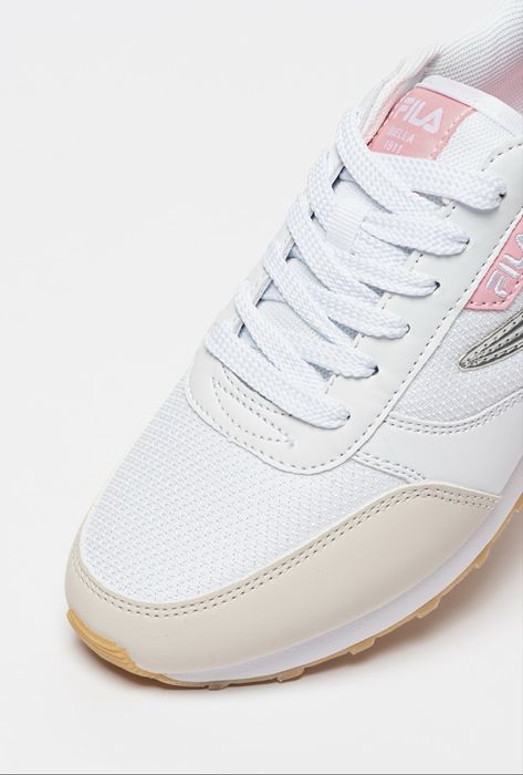 Маратонки Fila от еко кожа и текстил !