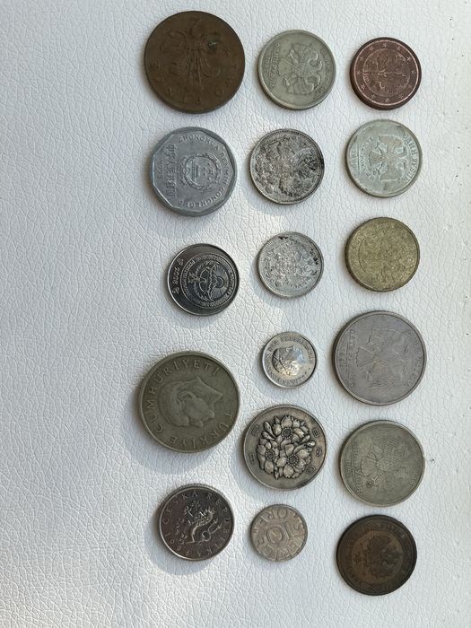 Монеты разные колекционные