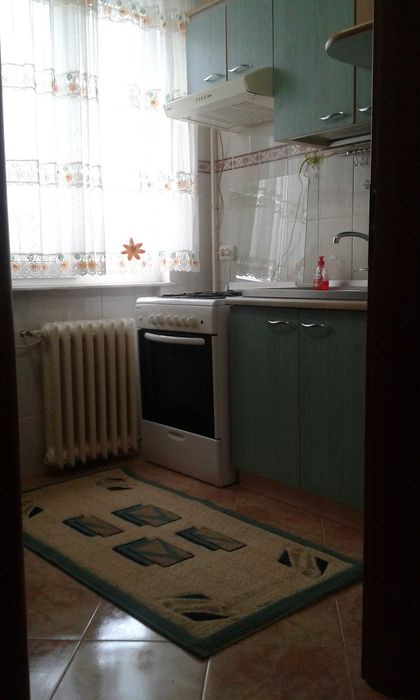 Inchiriem apartament cu 2 camere, 50 m2, decomandat, complet mobilat, utilat, balcon inchis, strada Progresului, Maratei. Exclus animale de companie.