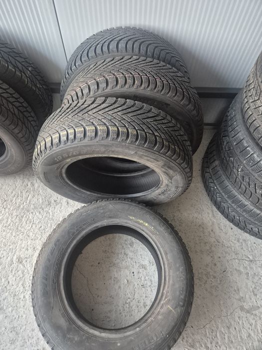 Vând cauciucuri 195/65/15 M+S set complet  //Pirelli// imp Germania