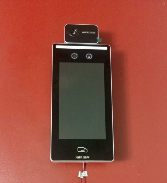 Продам срочно Скуд face id турникета