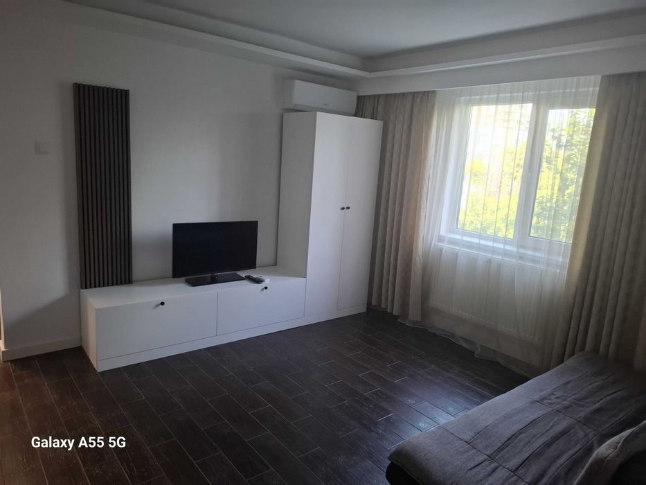 Proprietar inchiriez AFI/Polithnica 2 camere