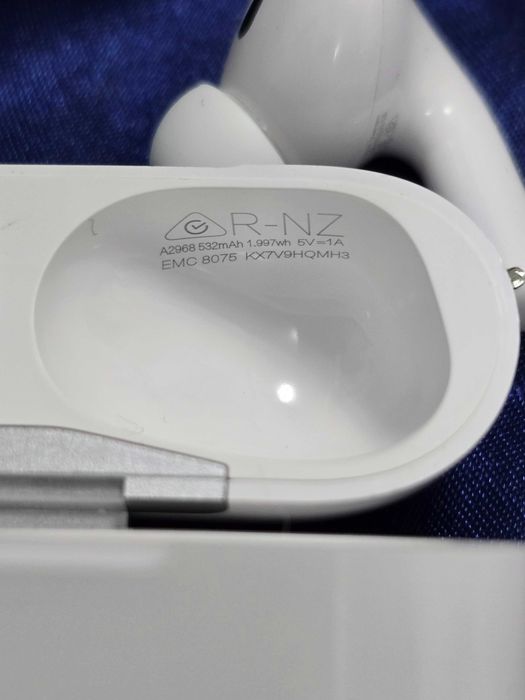 Căști Airpods Pro 2nd, putin folosite, ca noi