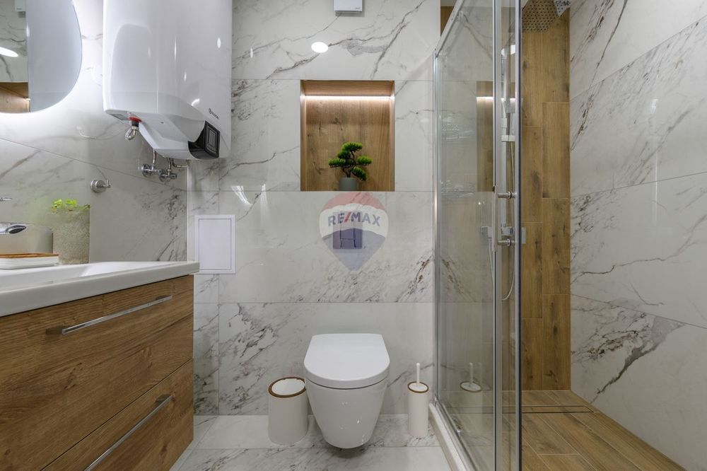 Дава се под наем Двустаен апартамент в Варна, ХЕИ - 63 кв.м за 767.55 € - Снимка #9