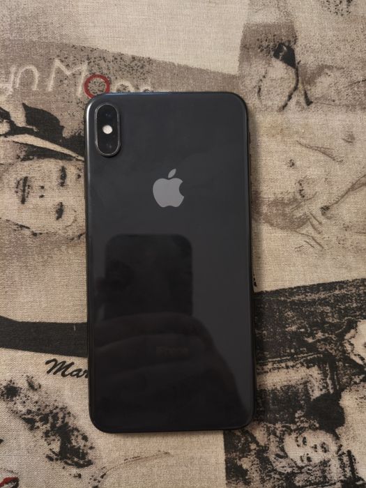 Продам Iphone XS max 256 gb