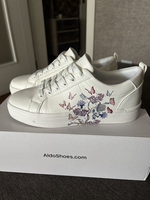 Страхотни дамски кецове ALDO