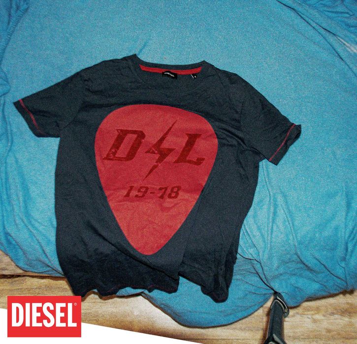 { 50 LEI PRET NOU} [original]Tricou Diesel D L Rosu si Albastru S