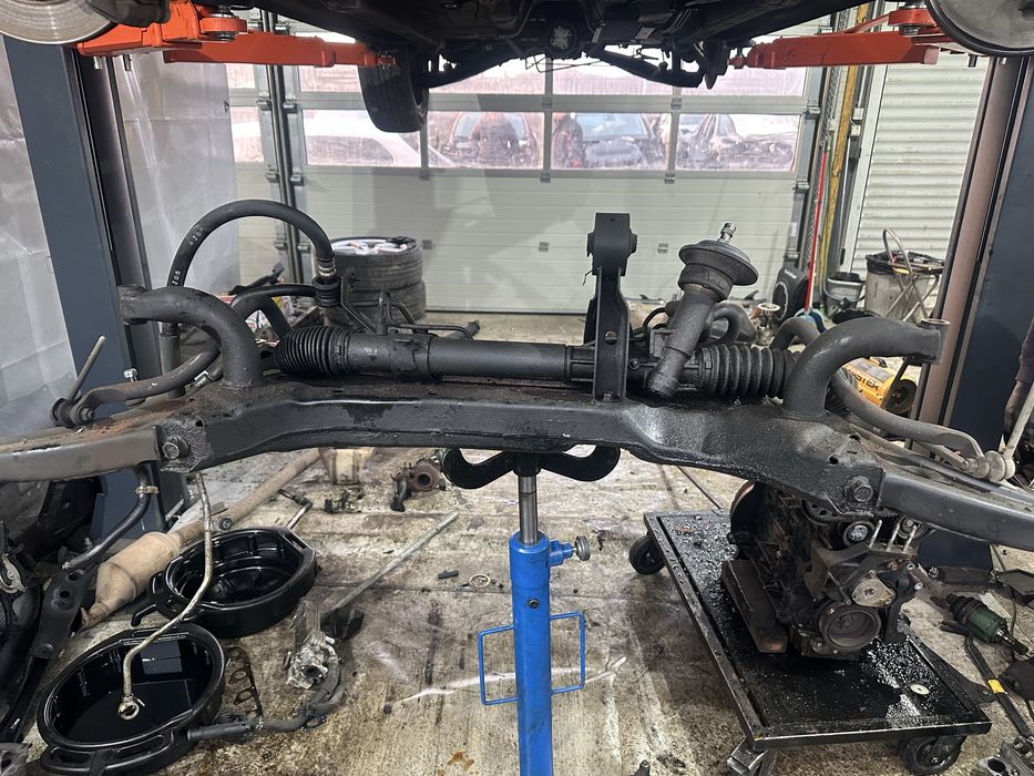 Преден мост/Магаре за Митсубиши Аутлендър дизел до 2013г.!