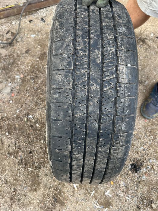 Продам резину 225/6017