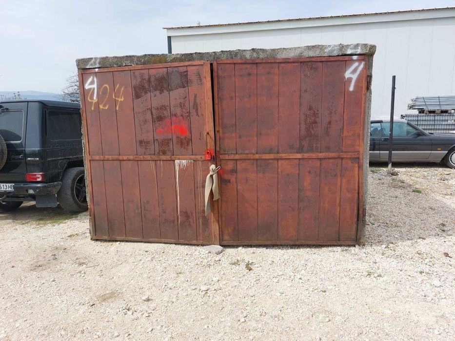 Продава  и Дава се гараж под наем 100лв