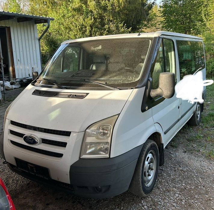 Ford Transit 8+1 2010