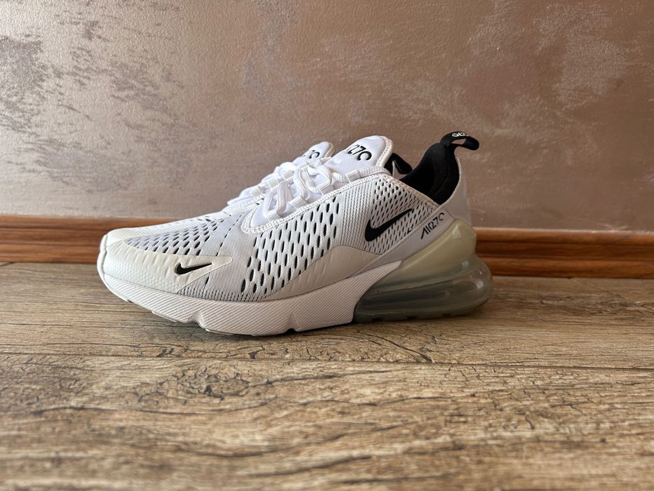 Оригинални маратонки Nike airmax 270