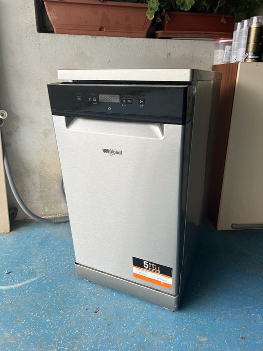 Masina de spalat vase Whirlpool