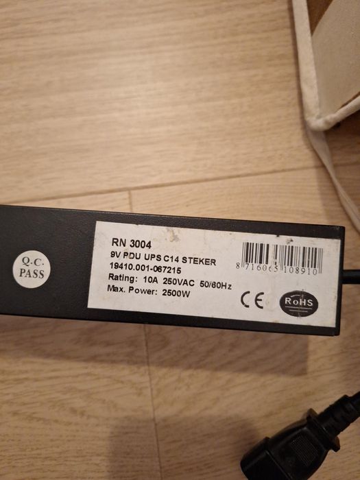 Prelungitoare profesionale pentru UPS, 19 ", rackuri IT, servere sau echipamente electronice+ cabluri adaptor priza, noi/ nefolosite 2 buc la 180 lei