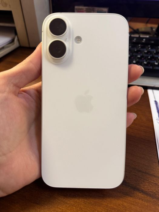 Iphone 16 , 128 gb