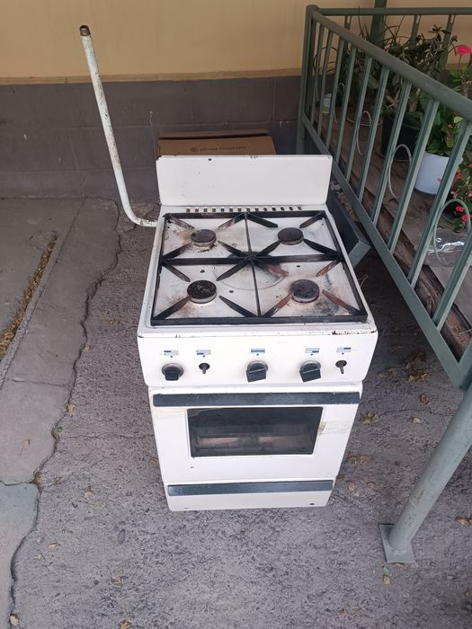 Gaz plita morisi bilan sotiladi